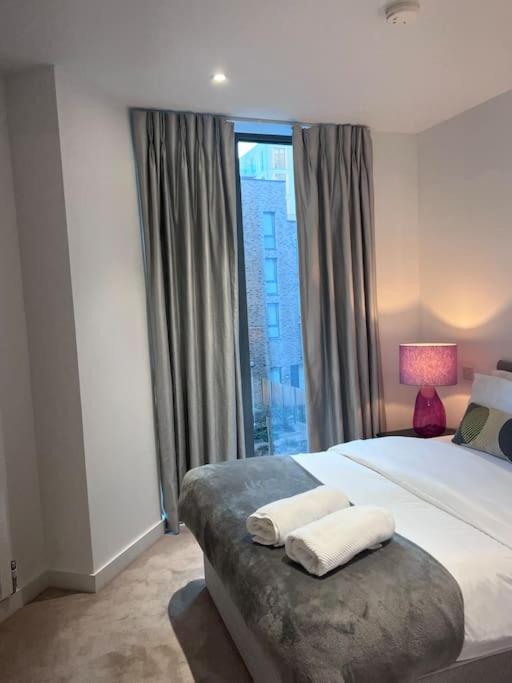 Lejlighed Lovely 2 Bed In Royal Wharf *