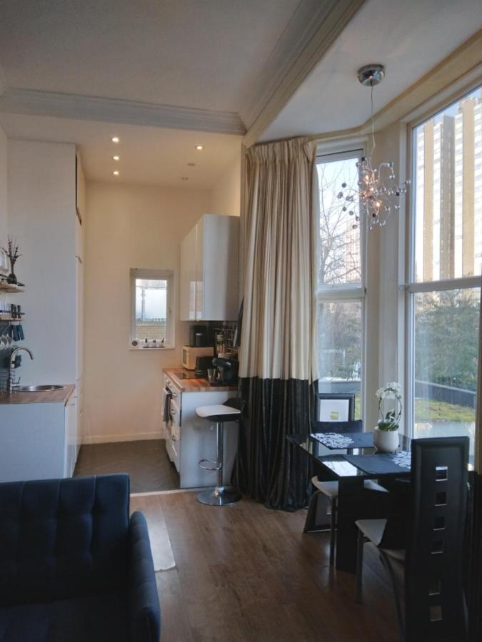 Spacious And Bright 1 Bed Primrose Hill Flat Lägenhet
