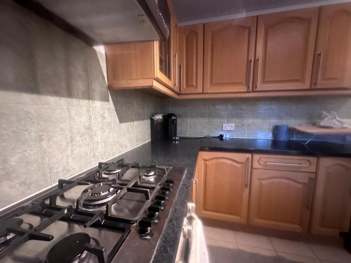 Holybush Bethnal Guest house London