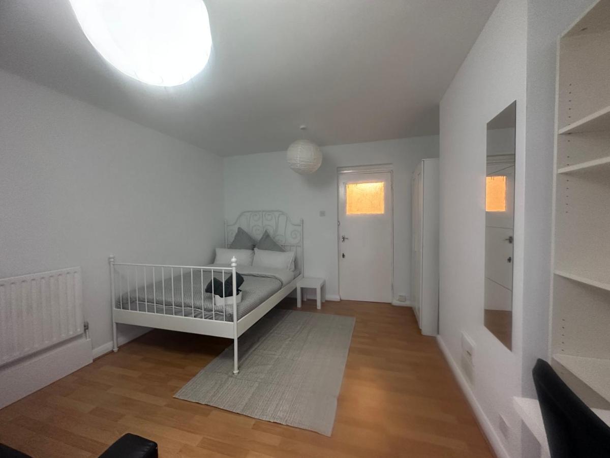 Guest house Holybush Bethnal London