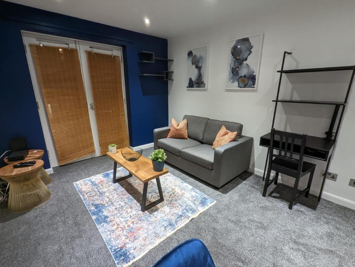 1 Bed Near Vibrant Bethnal Green Lägenhet