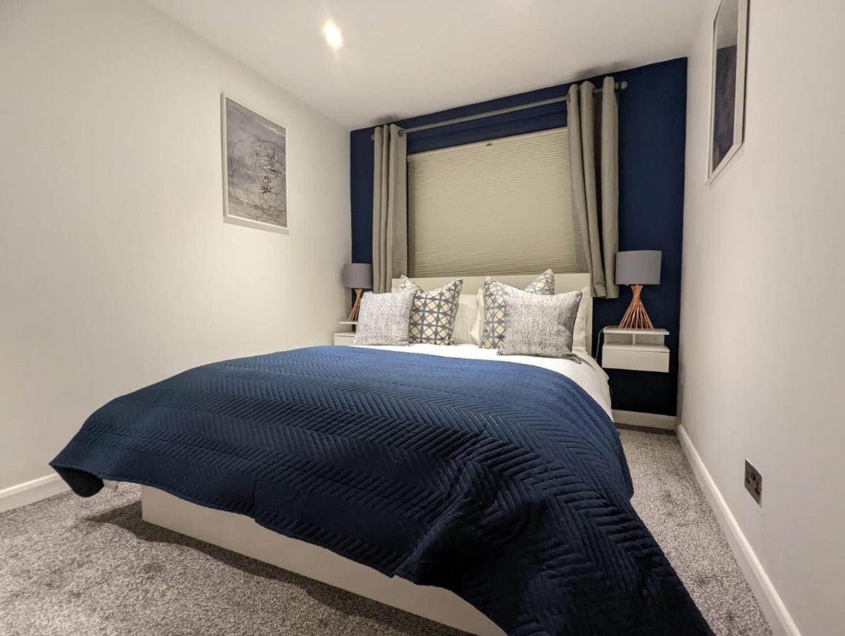 1 Bed Near Vibrant Bethnal Green Lägenhet *