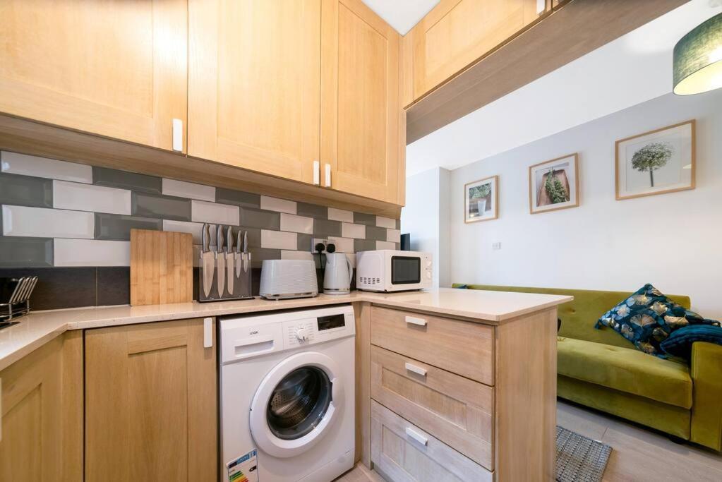 Spacious Flat In Apartment