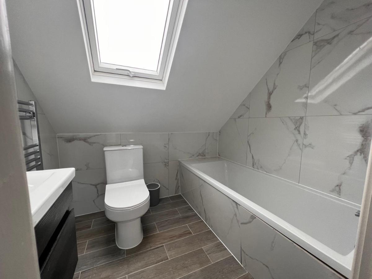 Lägenhet Star Finchley Road 3-bed Abode London