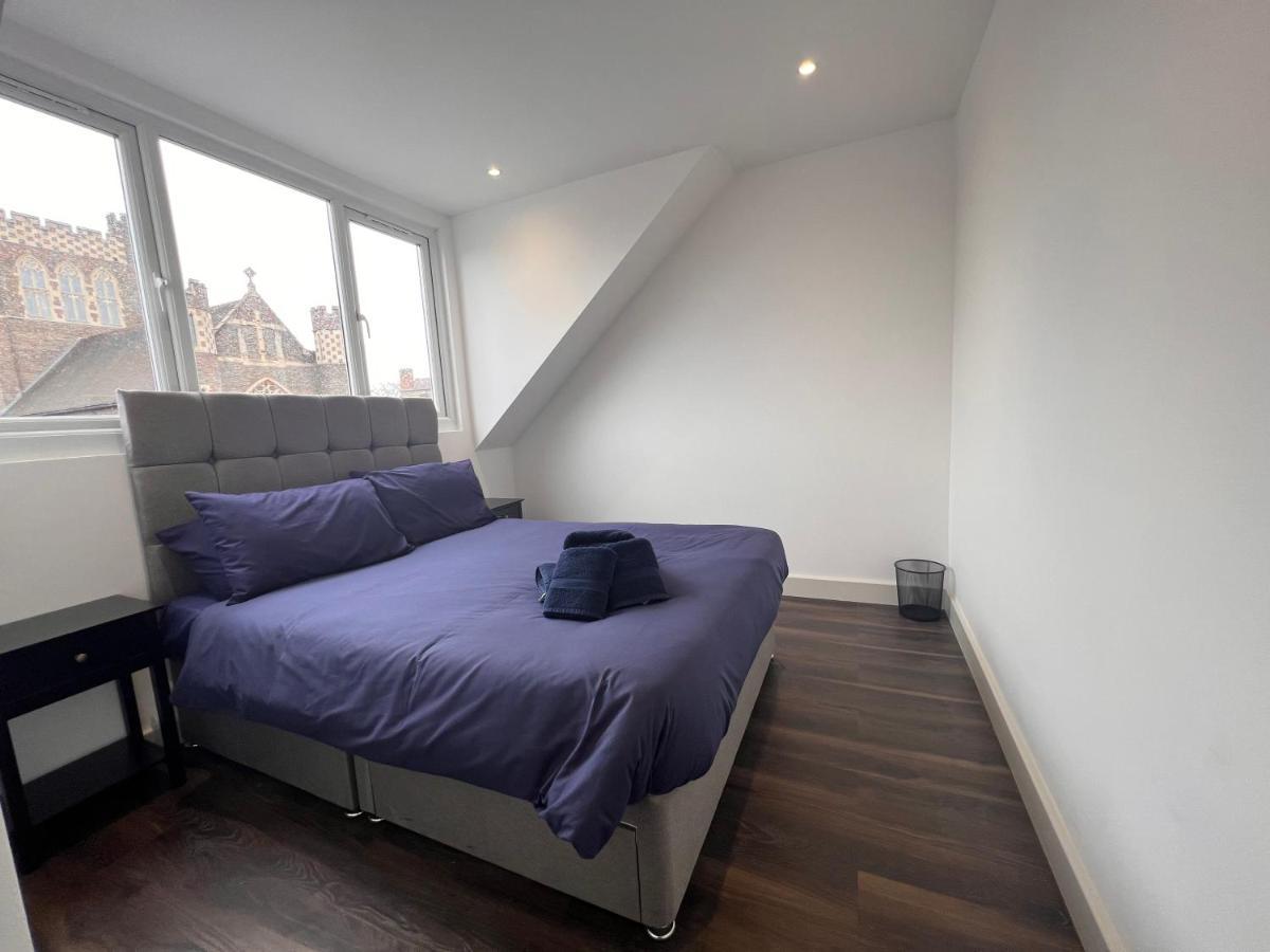 Lägenhet Star Finchley Road 3-bed Abode