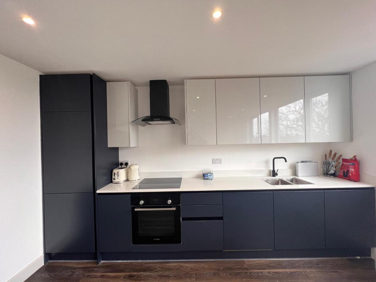 Lägenhet Star Finchley Road 3-bed Abode London