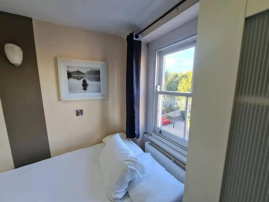 Lovely En-suite Bedroom Appartement *