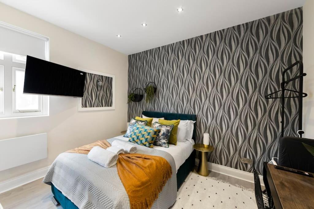 Cozy Nook: Stylish Studio, Walk To Park & Shop Leilighet
