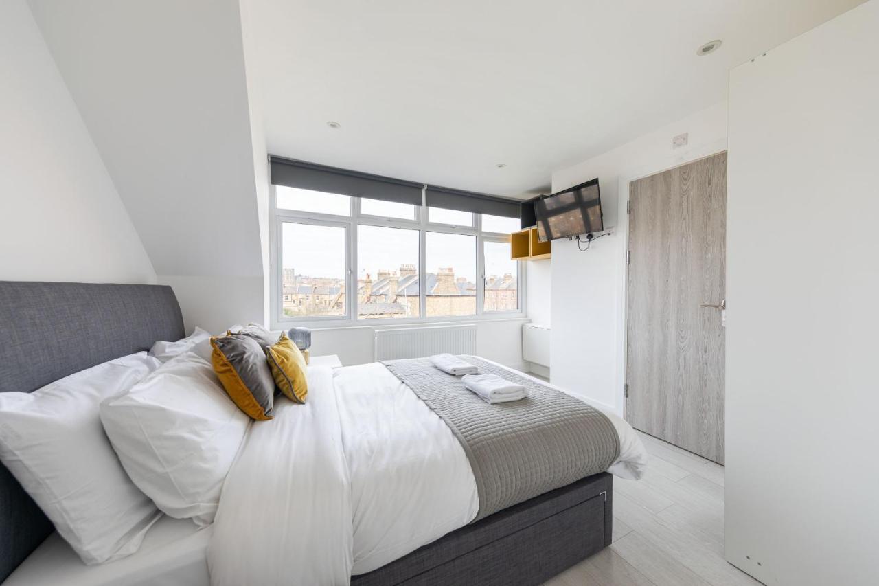 Anson Modern And Spacious Loft * Londen