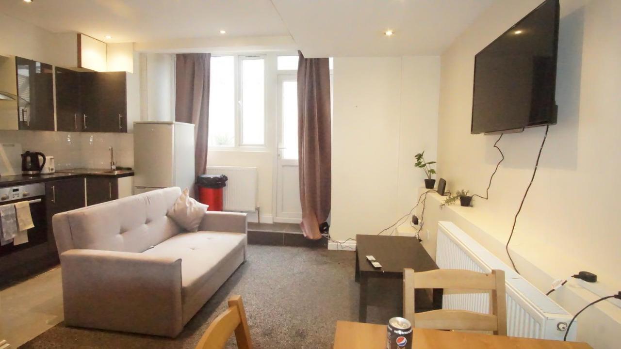 Evergreen Apartments-flat 7, Londra