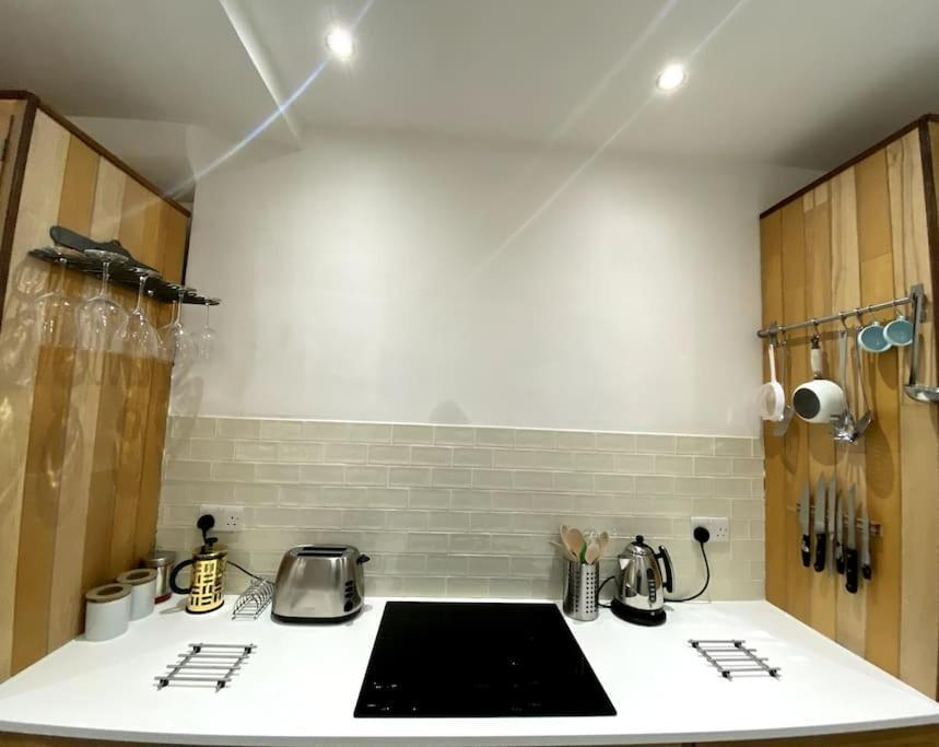 Lägenhet Spacious 2 Bedroom In Maida Vale *