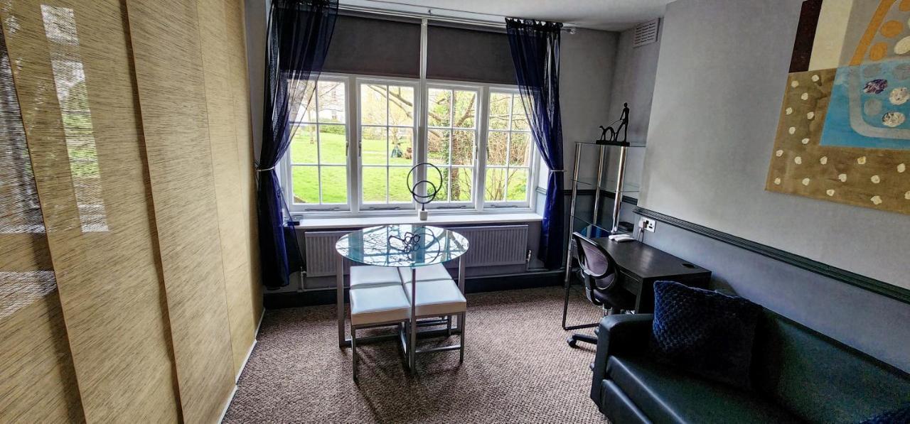 206mm Highgate Apartment London