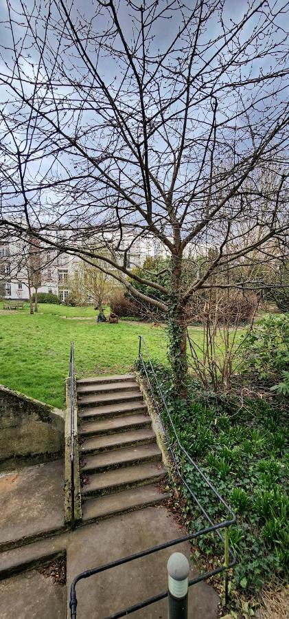 206mm Highgate Apartment *