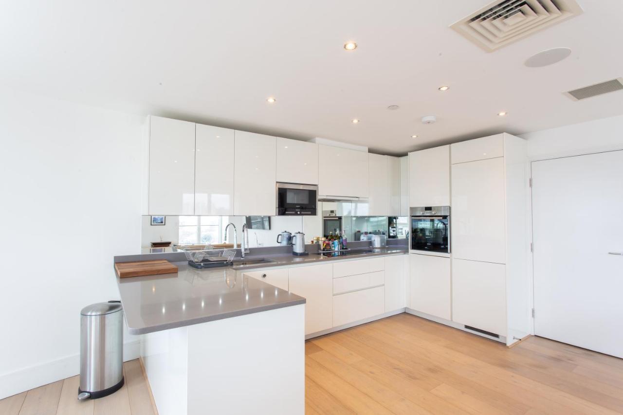 2 Bed 2 Bath Penthouse With Amazing Views With Free Parking Appartamento *