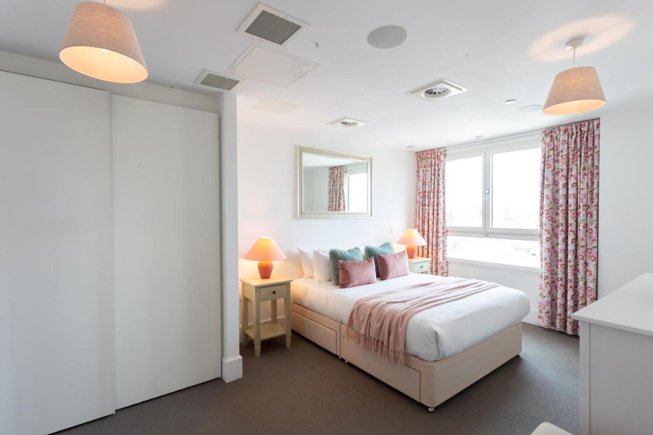 2 Bed 2 Bath Penthouse With Amazing Views With Free Parking Londra
