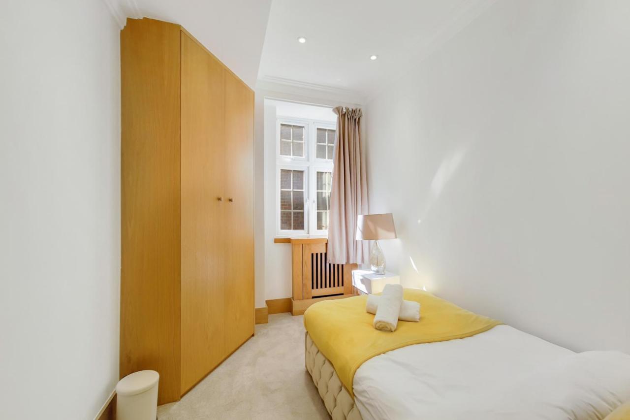 Pc Residences *