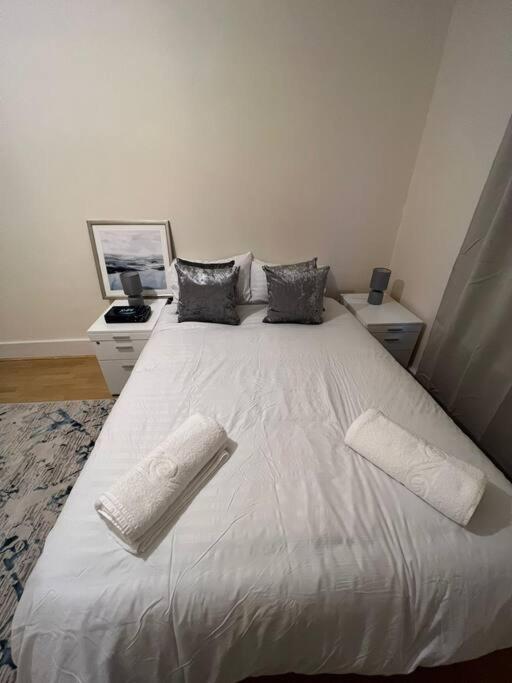Appartamento 003- Lovely 1-bedroom Very Close To Londra