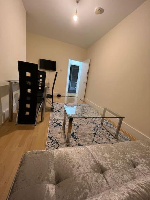 003- Lovely 1-bedroom Very Close To Appartamento