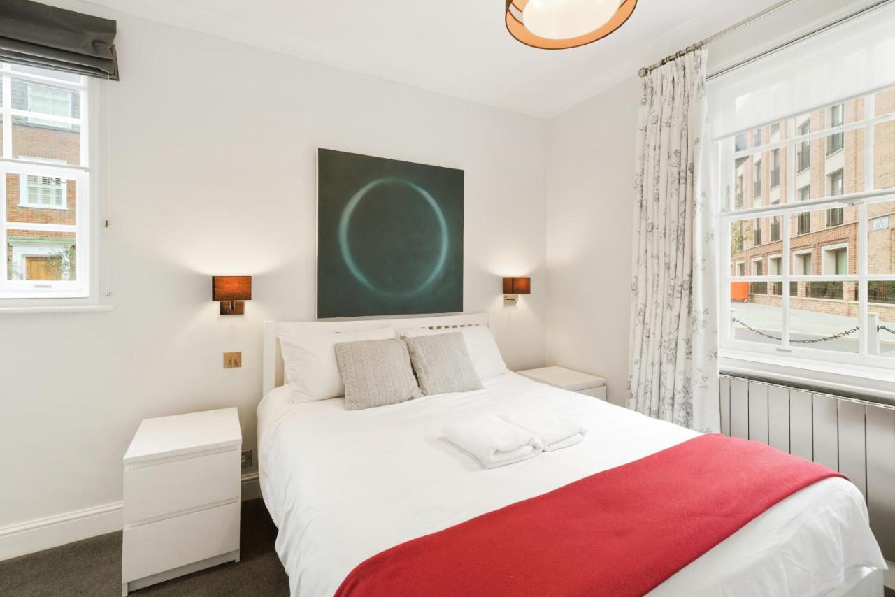 Charming Chelsea Haven By Dena Elite Collection * Londen