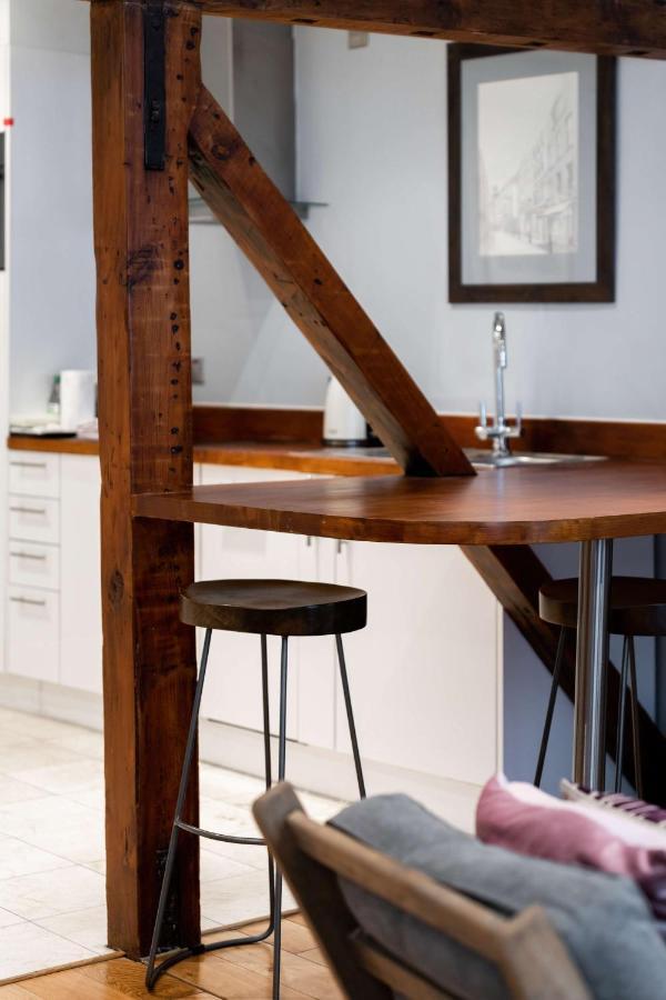 Livestay-fabulous One Bed On Covent Garden Apartment London