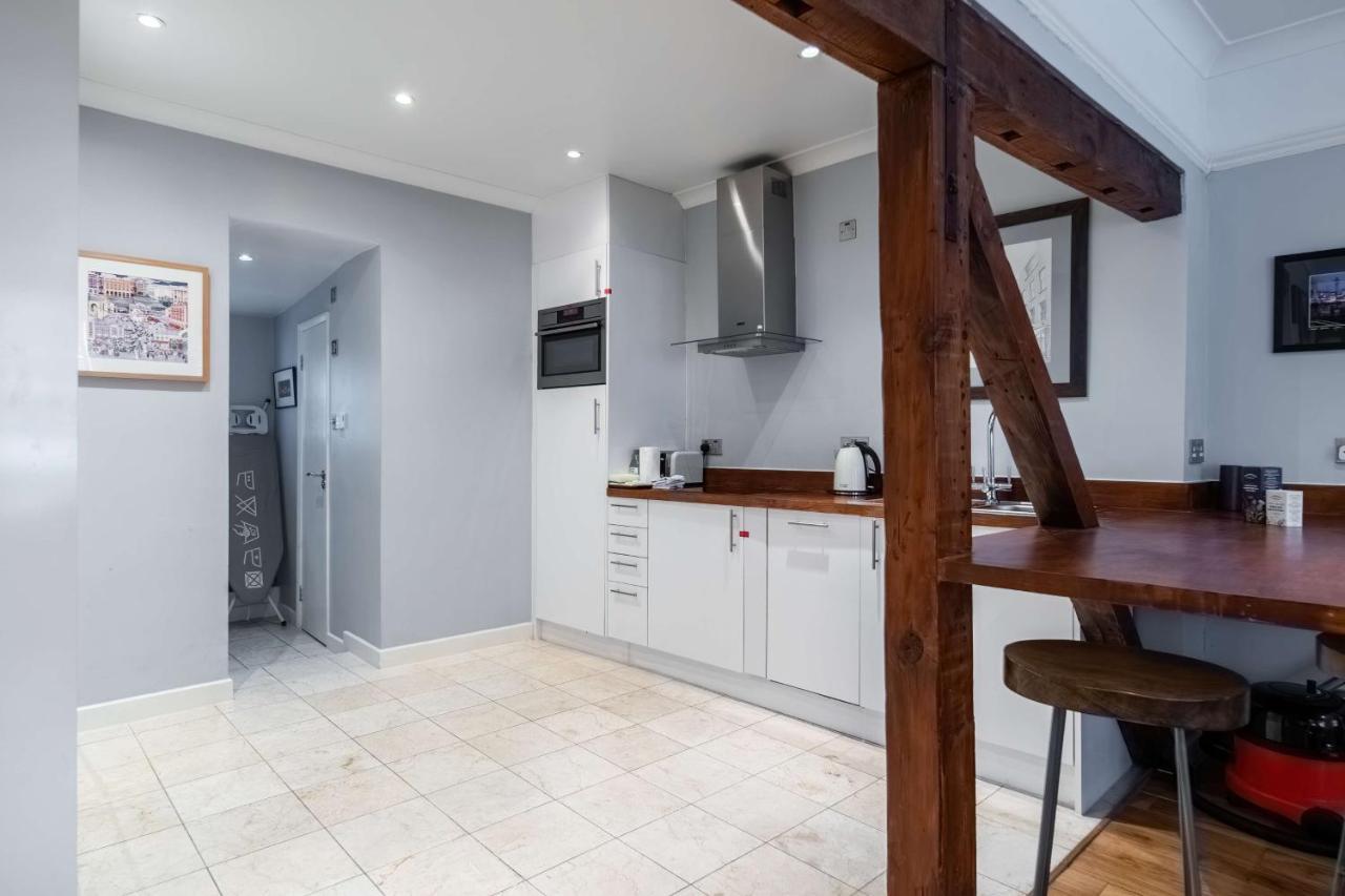 Livestay-fabulous One Bed On Covent Garden Apartment London
