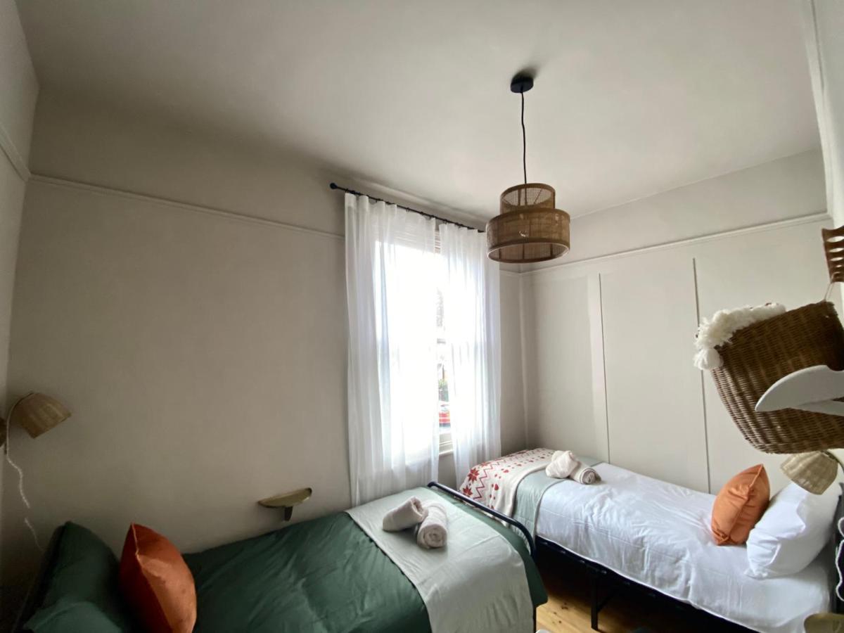 Stylish Apt Excel Olympic Close To Station Appartamento Londra