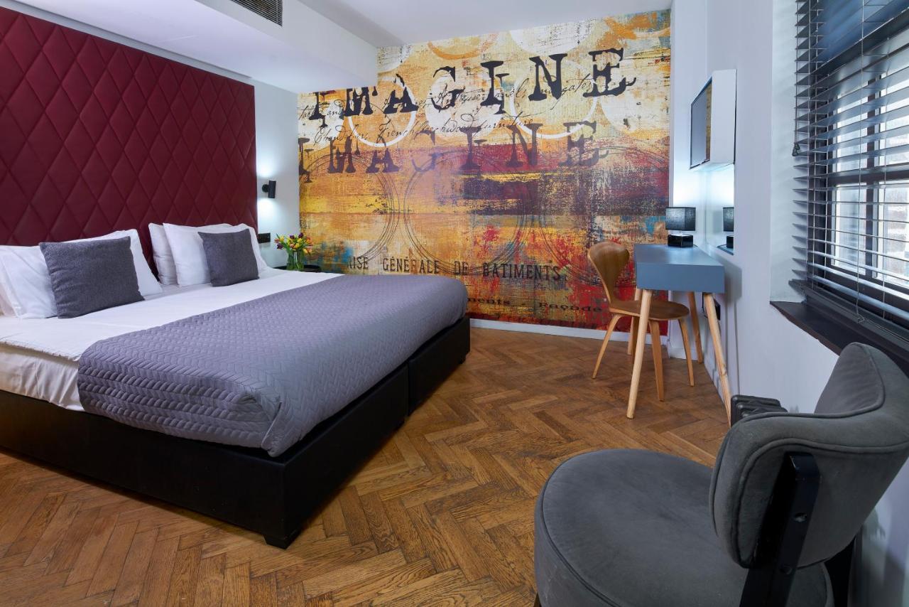Paddington Apartment