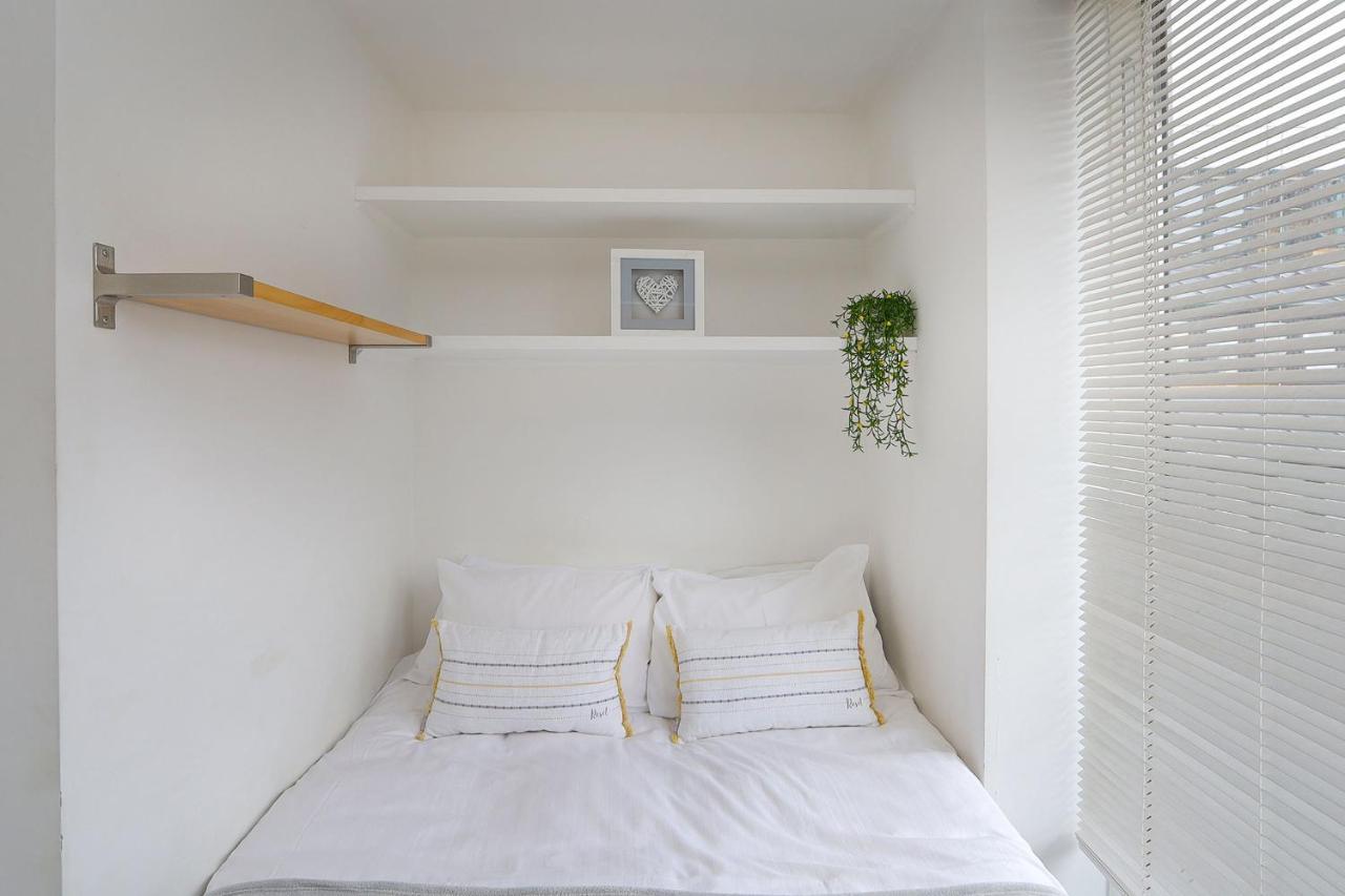 Appartamento 2-bed 2-bath Flat Around The Corner From Portobello Market Londra