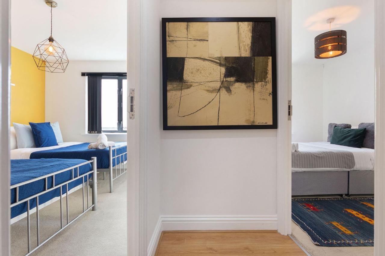 Hidden Treasure 3 Bedroom Flat * Londen