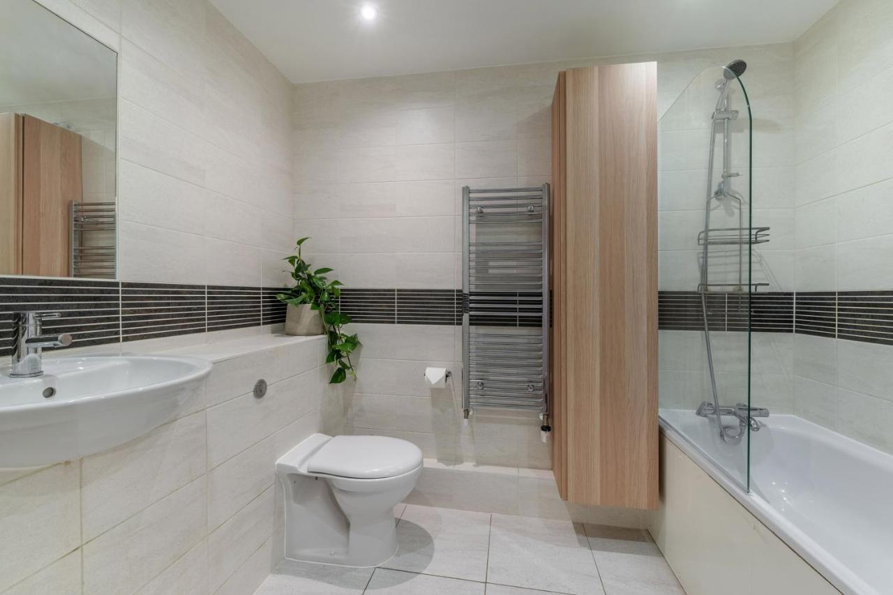 Apartment West Collection, Holland Park, Earls Court *