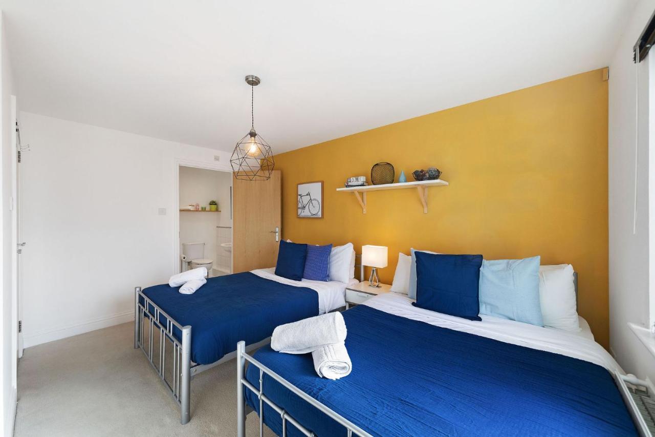 Apartment Hidden Treasure 3 Bedroom Flat London