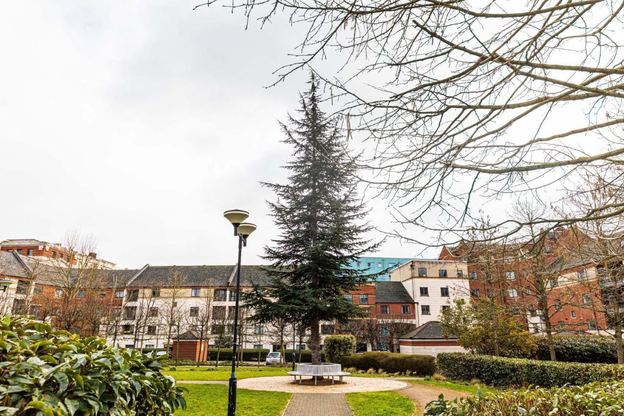 Hidden Treasure 3 Bedroom Flat * Londen