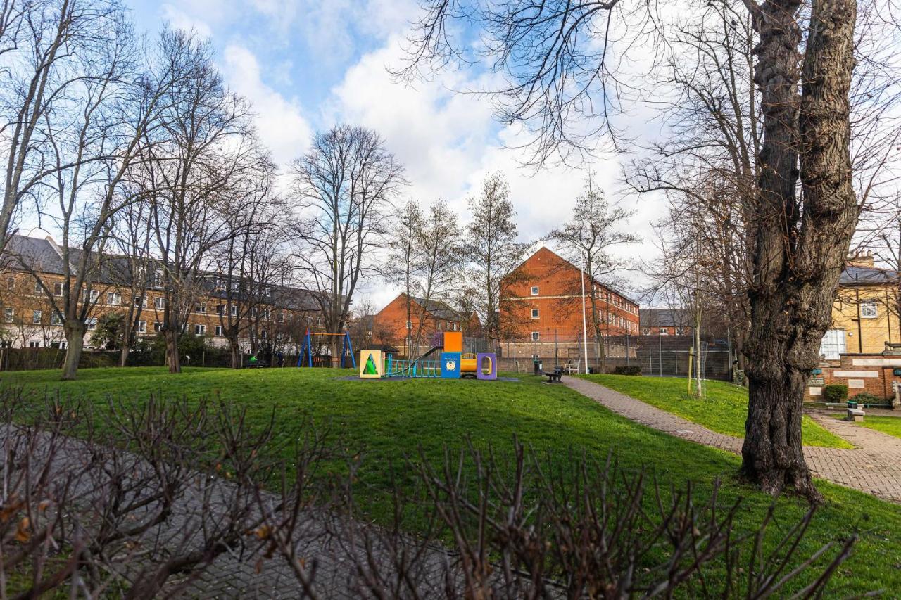 Hidden Treasure 3 Bedroom Flat *