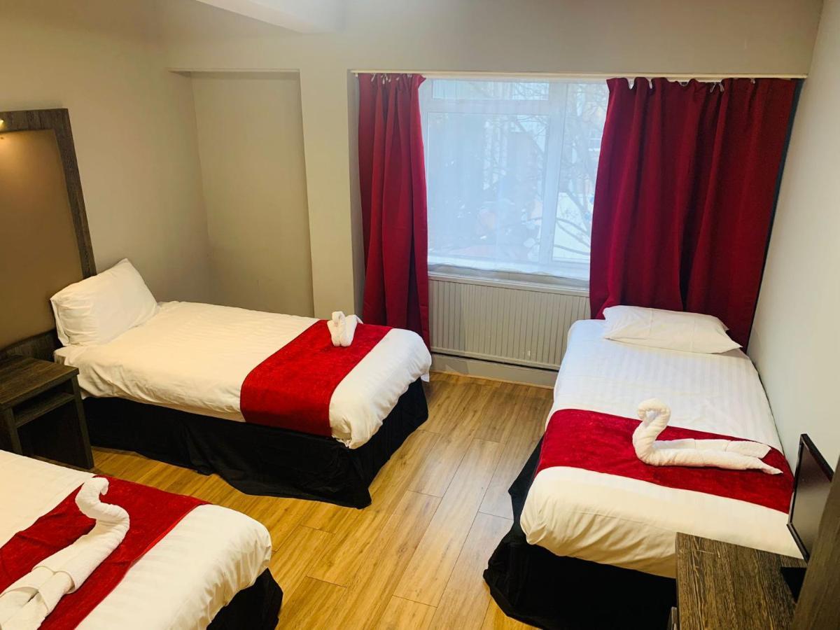 Lily Hotel London