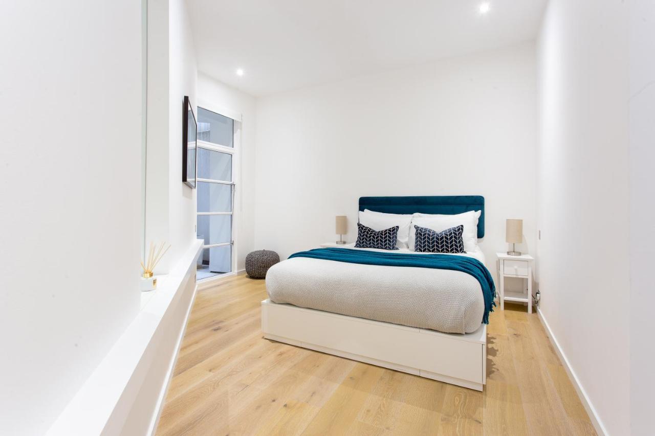 2 Bed 2 Bath Off Regent Street London