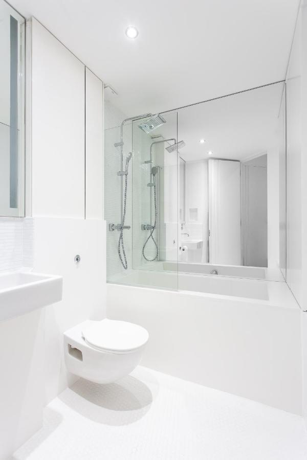 2 Bed 2 Bath Off Regent Street Apartment *