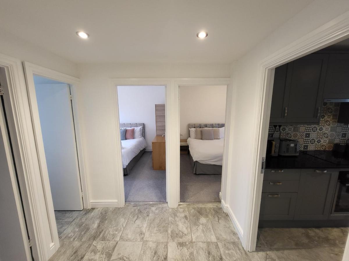 Modern 3 Bed Walking Distance To Wimbledon Tennis! Lägenhet