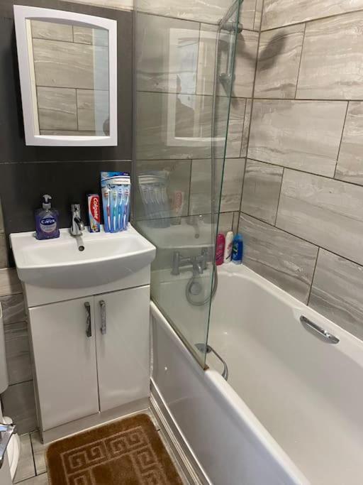 Ground Floor One Bedroom Bayswater Central Appartement *