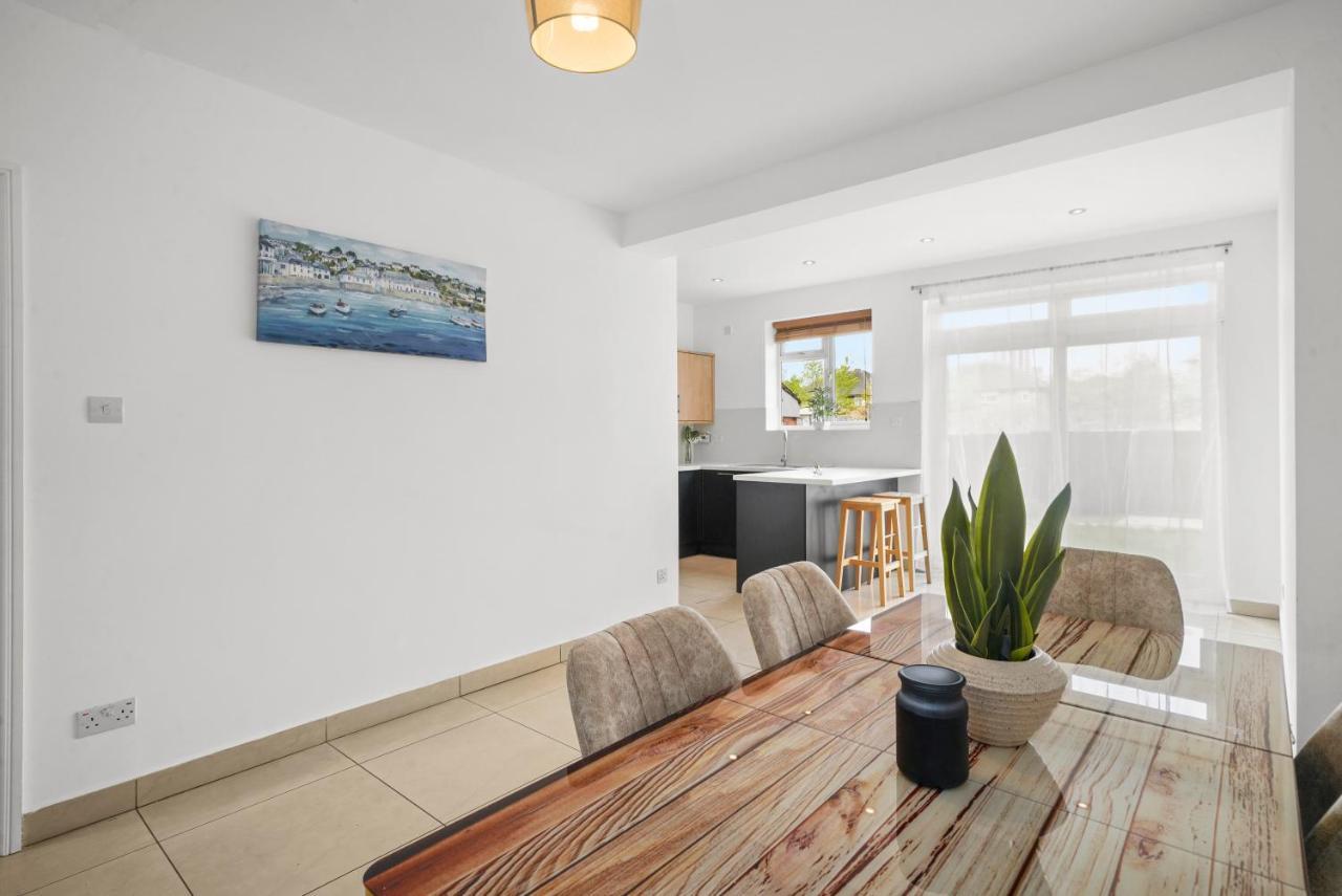 Hanger Lane Hububb Apartment *