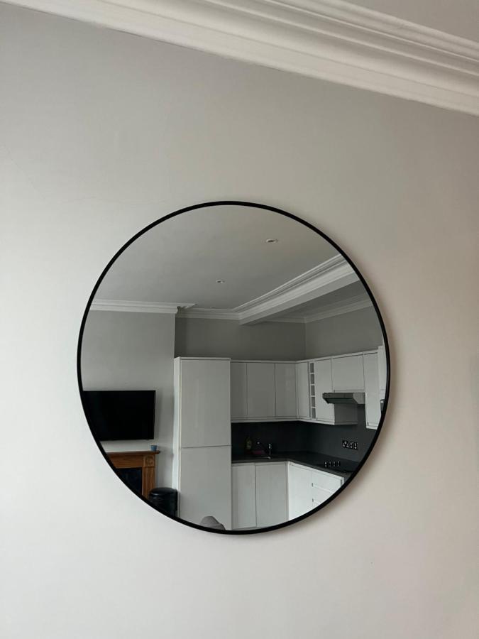 Apartment Lovely 2-bedroom Victorian Flats *