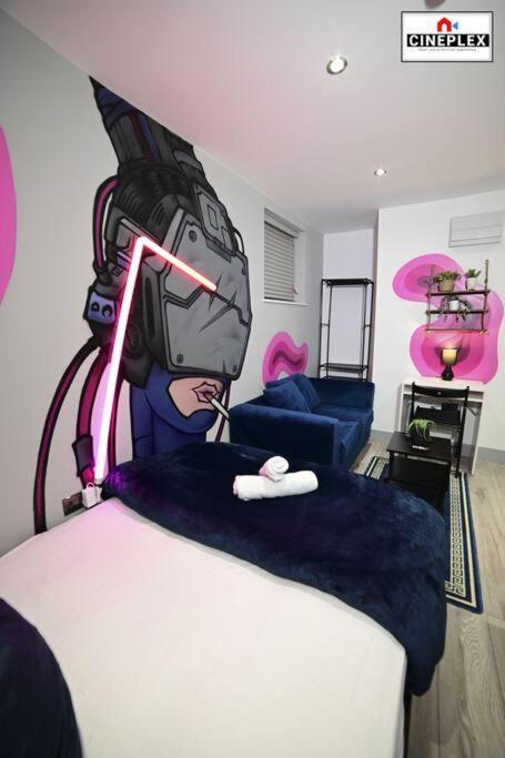 Double Bed Studio Flat With Netflix Flat B Unit C2 Wifi Disney By Cineplex Short Lets Serviced * London