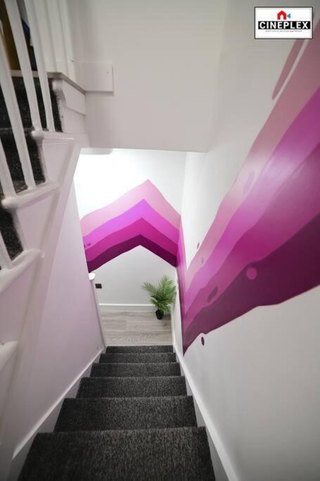 Apartment Double Bed Studio Flat With Netflix Flat B Unit C2 Wifi Disney By Cineplex Short Lets Serviced London