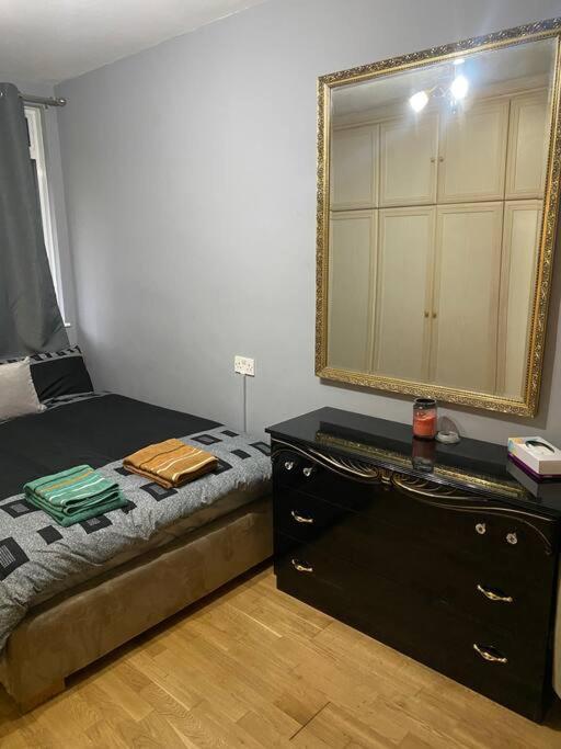 019- Premium Location Bayswater 2 Appartement *