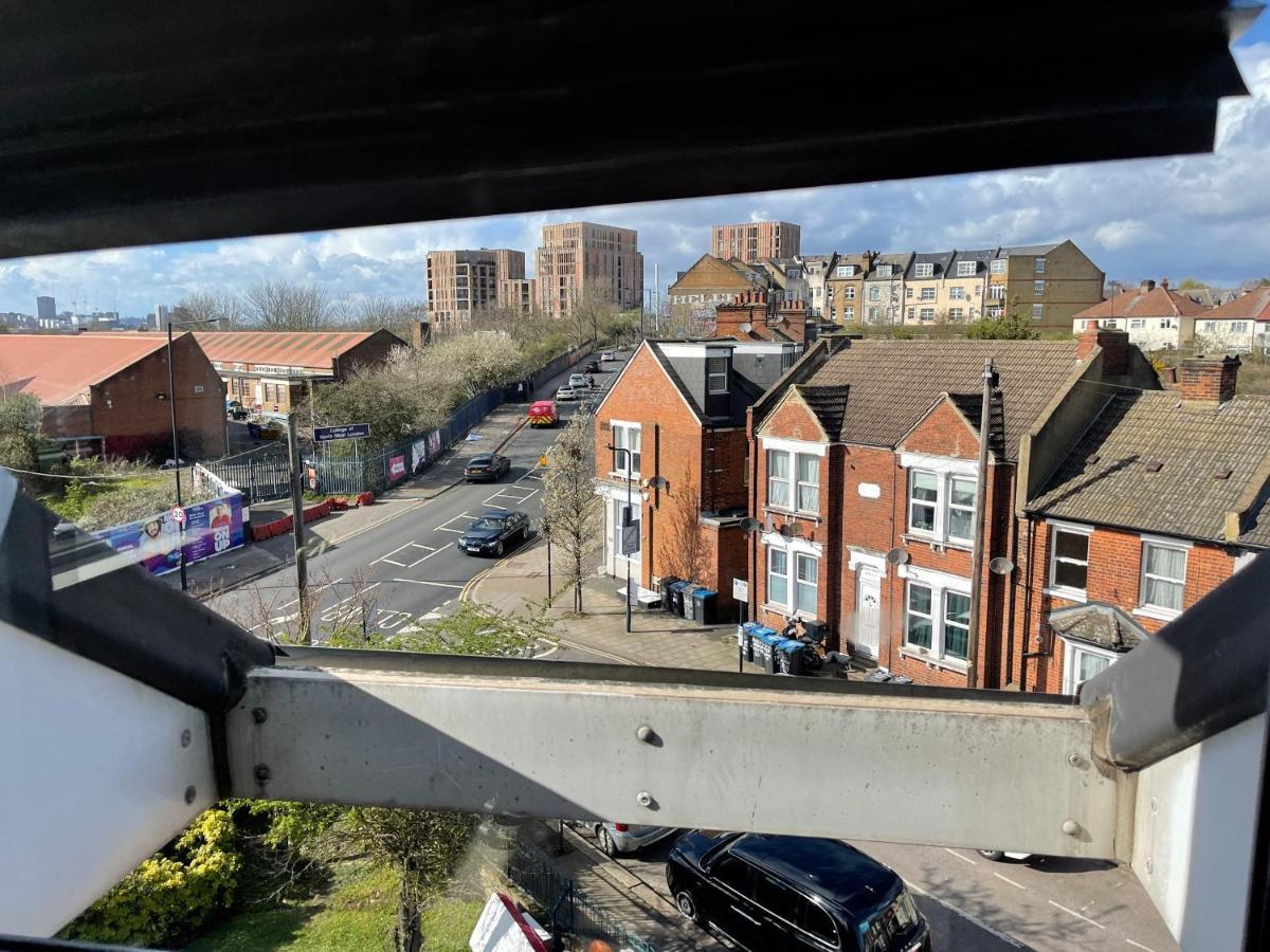 Wembley Area Serviced Apartments, 15mins To Central Leilighet *