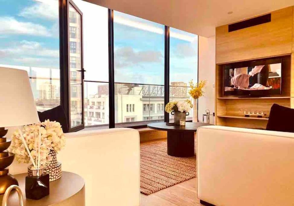 Apartment Large 3 Bed 3 Bathrooms Penthouse With Terrace And Views In London