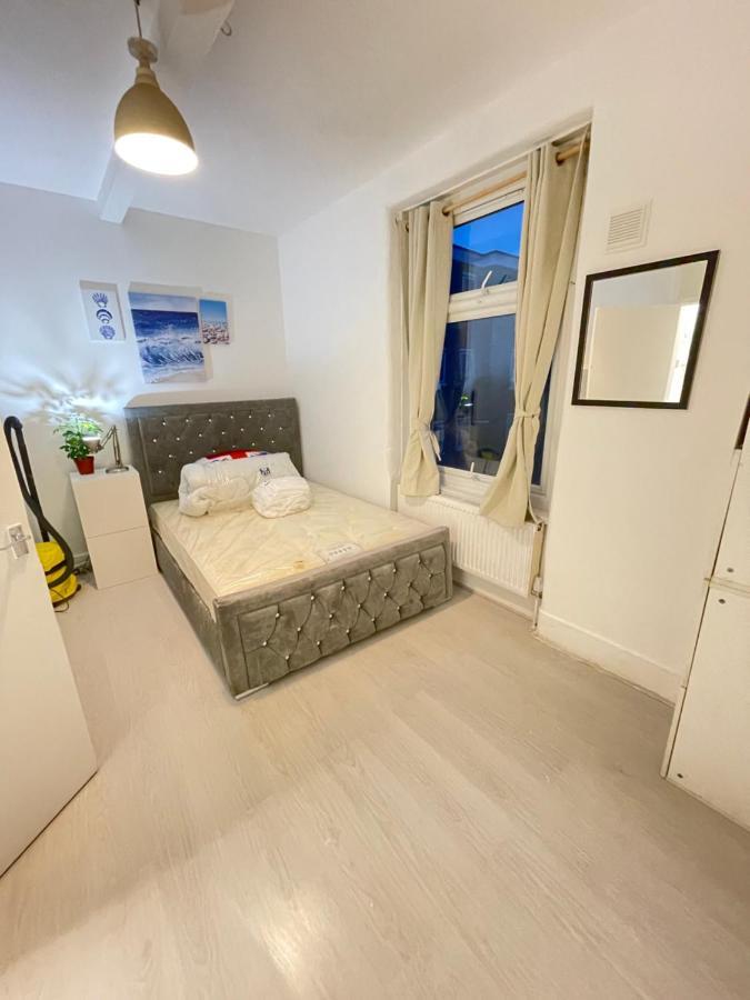 Lejlighed One Bedroom Flat Miles