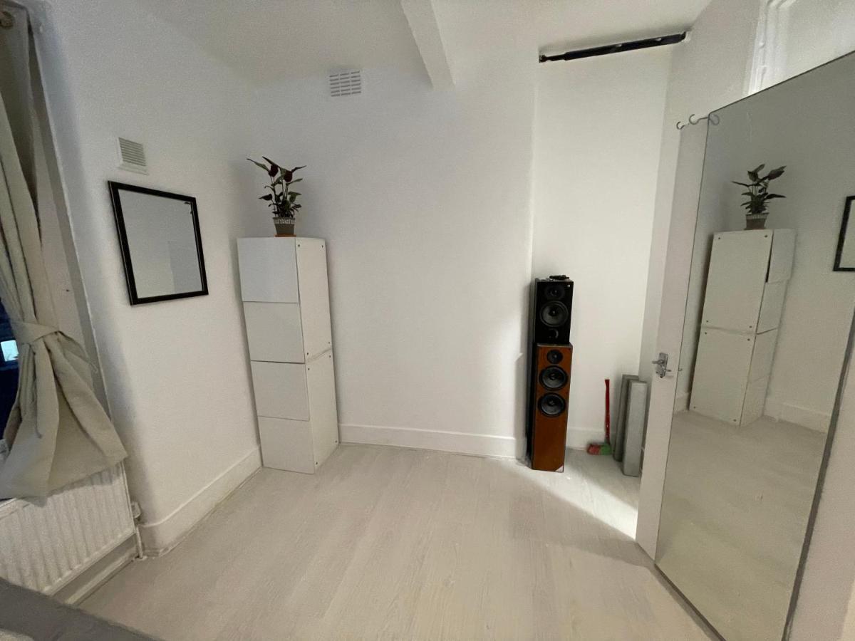 One Bedroom Flat Miles Lejlighed