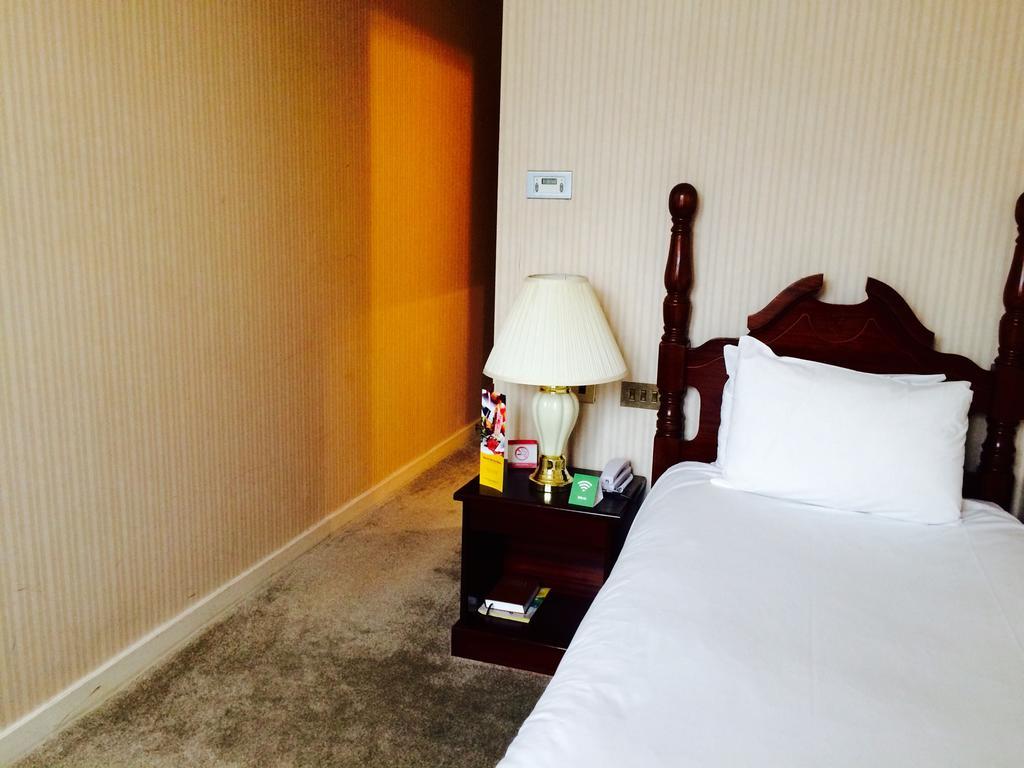 Hotel Britannia International Canary Wharf 4*