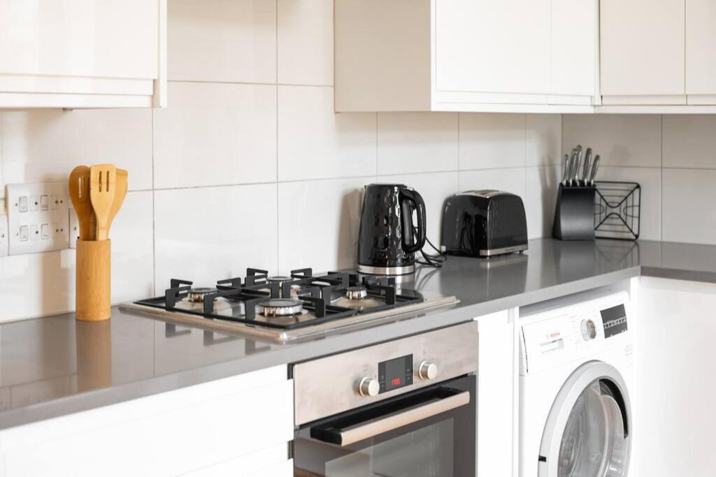 Trendy East Flat Bro1 Apartment London