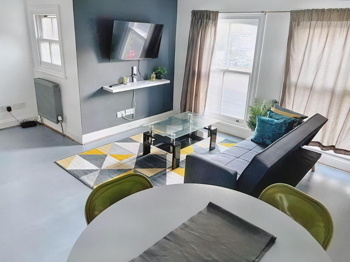 Lovely 2-bedroom Serviced Greater Appartement